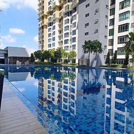 Homestay Arc Cozyhome Austin Hills 4-5Pax Johor Bahru Kültér fotó