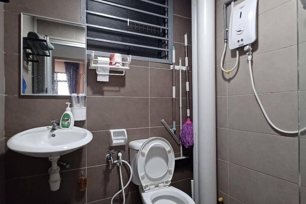 Homestay Arc Cozyhome Austin Hills 4-5Pax Johor Bahru Kültér fotó