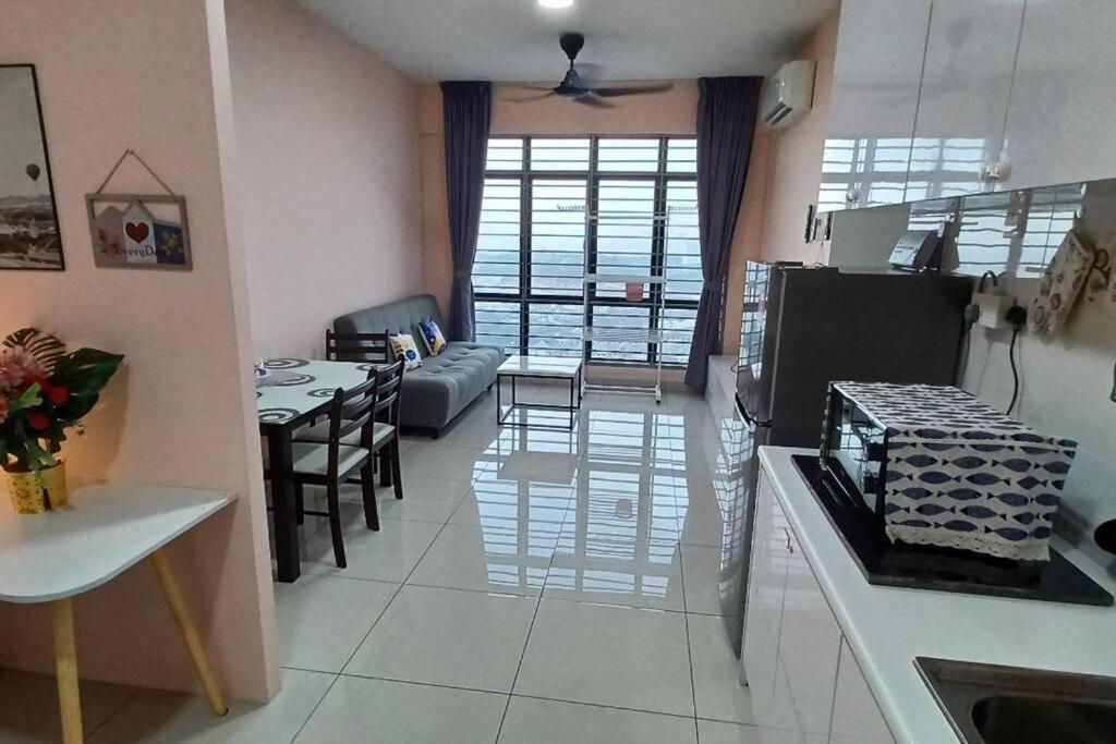 Homestay Arc Cozyhome Austin Hills 4-5Pax Johor Bahru Kültér fotó